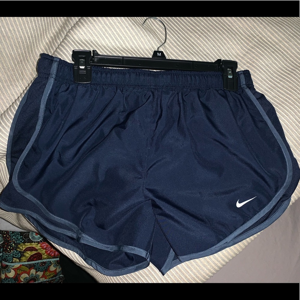BRAND NEW Nike Tempo Running Shorts for Women